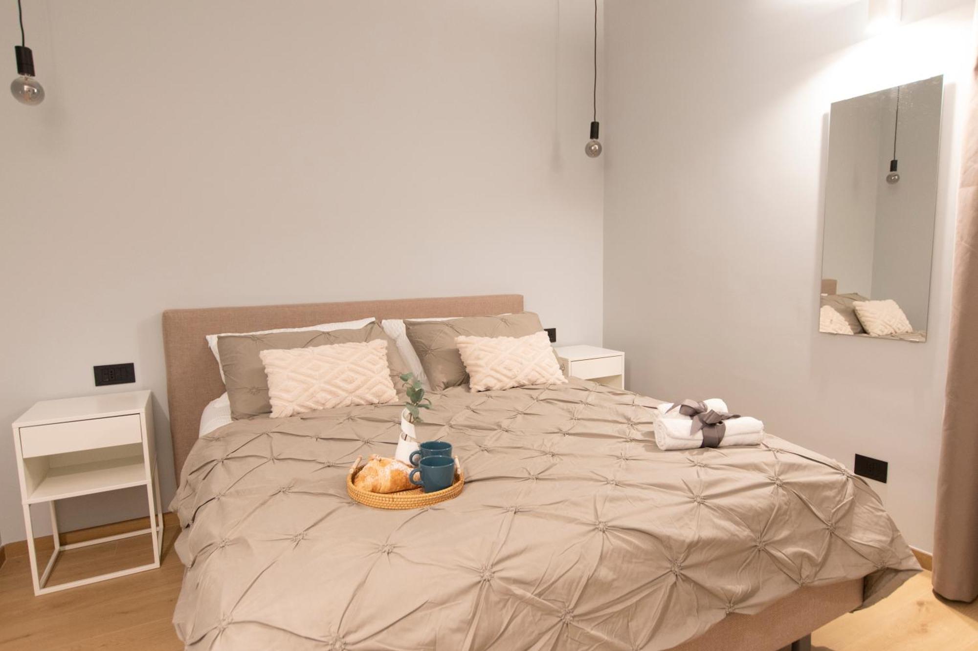 Ihost Luxury -Private Parking- Plana 4 Apartment Milan Bagian luar foto